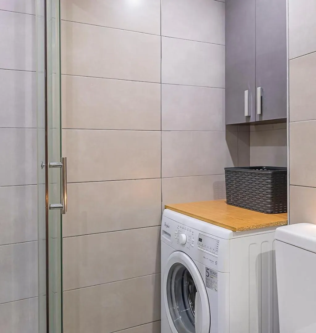 Apartment Golden Mile Getaway, Garden View, Pool & Comfort Marbella Spain