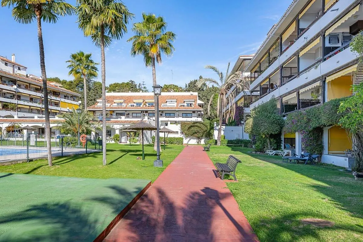 Golden Mile Getaway, Garden View, Pool & Comfort Marbella 0*,  Spain