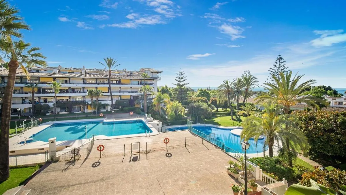 Golden Mile Getaway, Garden View, Pool & Comfort Marbella